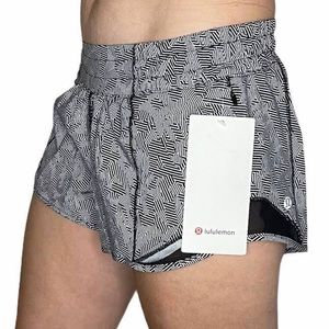 Lululemon seawheeze hotty hot shorts NWT